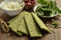 Вегетарианские зеленые хлебцы 