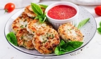 Рубленые котлеты из куриной грудки и овощей