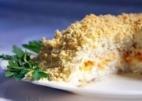 Салат из риса и сайры